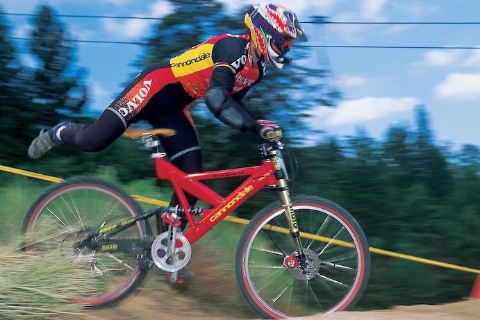 Cannondale Super V - Missy Giove - Biciklikk.hu Cannondale Super V - Missy Giove - Biciklikk.hu