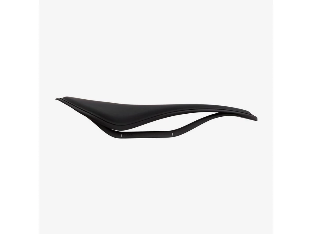 FABRIC ALM Shallow Ultimate országúti verseny nyereg, 142mm, all-carbon, fekete