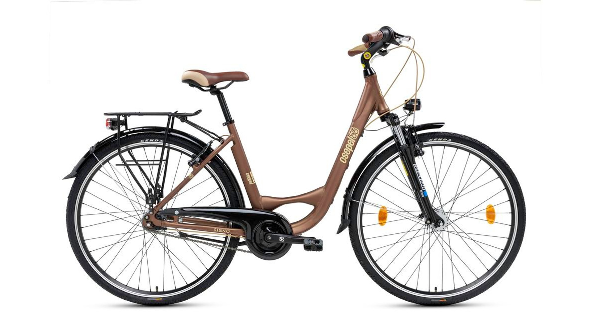 CSEPEL Signo 200 Női 28" N7 7 seb. agyváltós, kontrás női túra/trekking kerékpár, 17", barna CSEPEL Signo 200 Női 28" N7 7 seb. agyváltós, kontrás női túra/trekking kerékpár, 17", barna